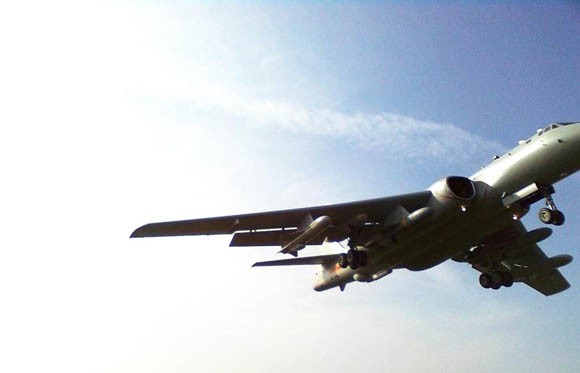 Máy bay ném bom H-6K